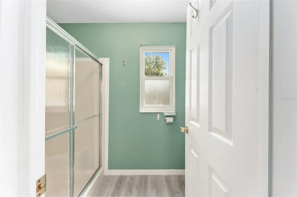 1401 W Schwartz Boulevard Lady Lake FL 32159