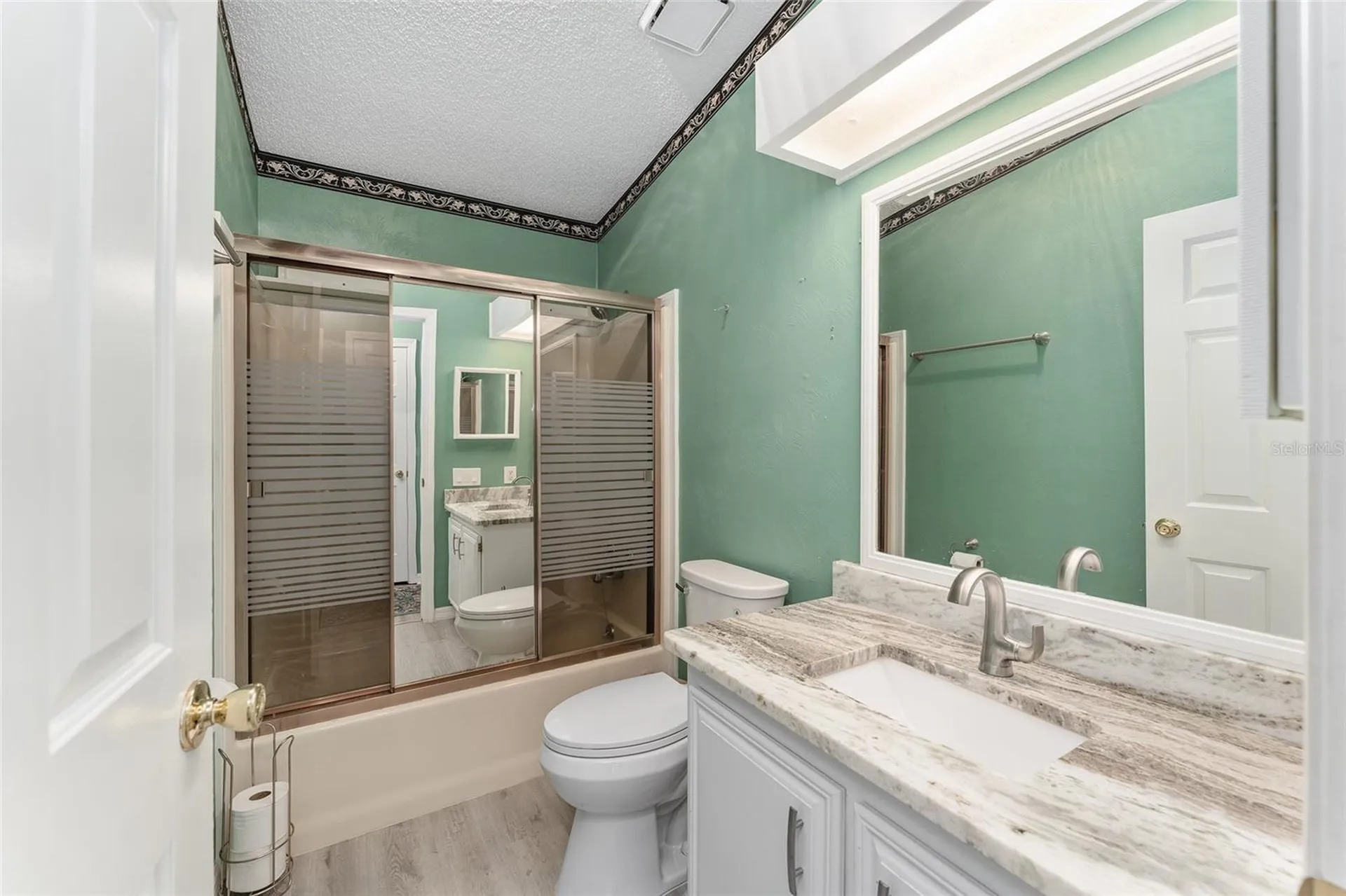 1401 W Schwartz Boulevard Lady Lake FL 32159