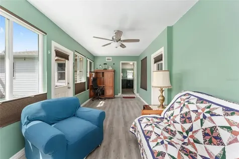 1401 W Schwartz Boulevard Lady Lake FL 32159