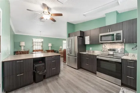 1401 W Schwartz Boulevard Lady Lake FL 32159