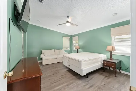 1401 W Schwartz Boulevard Lady Lake FL 32159