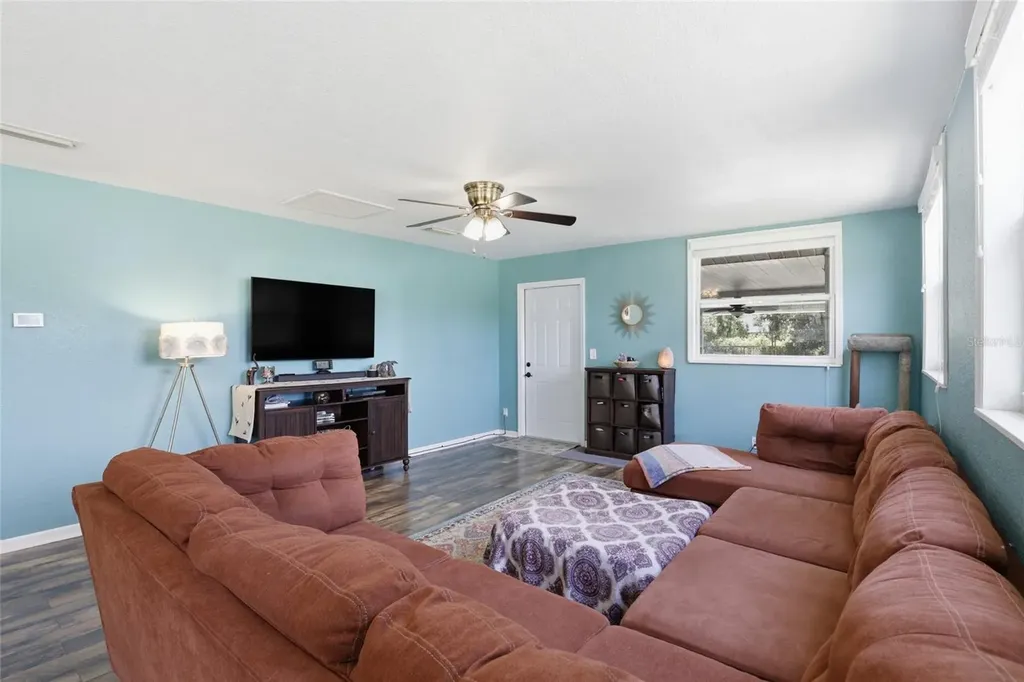 17256 NW 250th Way High Springs FL 32643