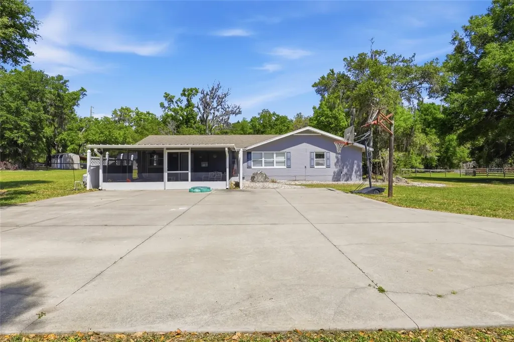 17256 NW 250th Way High Springs FL 32643