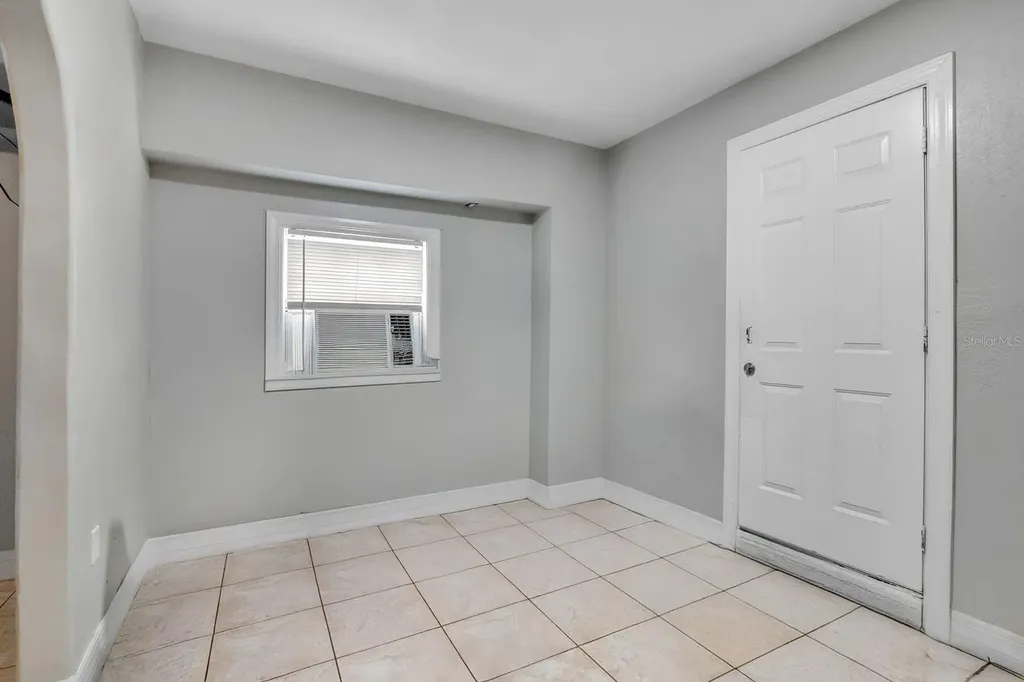 233 Red Maple Drive Kissimmee FL 34743