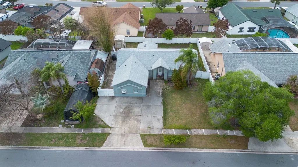 233 Red Maple Drive Kissimmee FL 34743