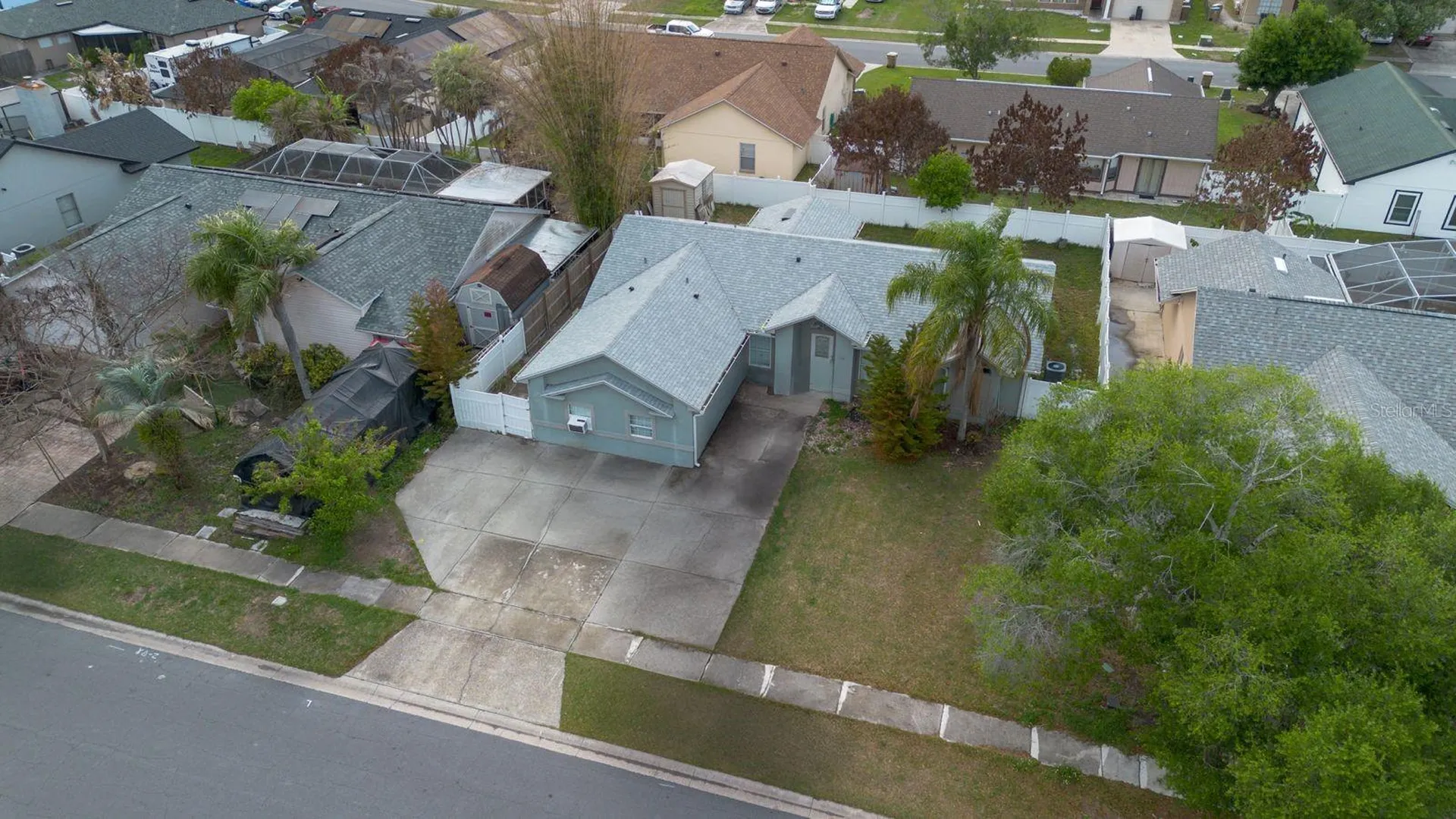 233 Red Maple Drive Kissimmee FL 34743