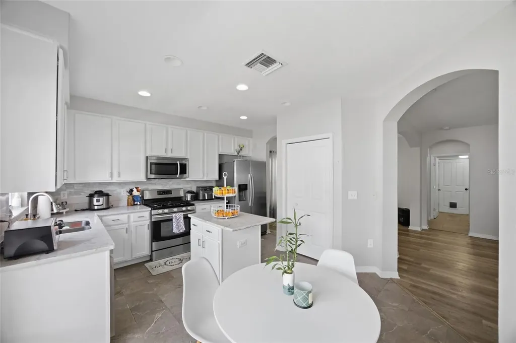 24927 Portofino Drive Lutz FL 33559
