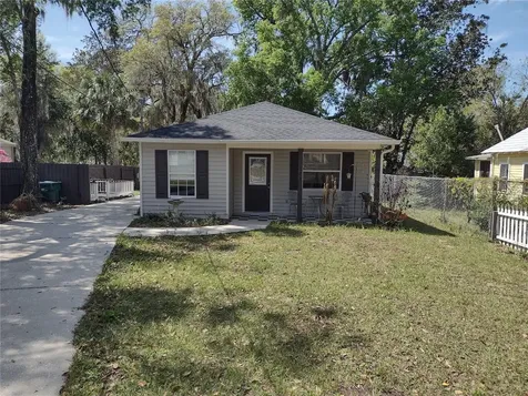 1523 Granite State Court Mount Dora FL 32757
