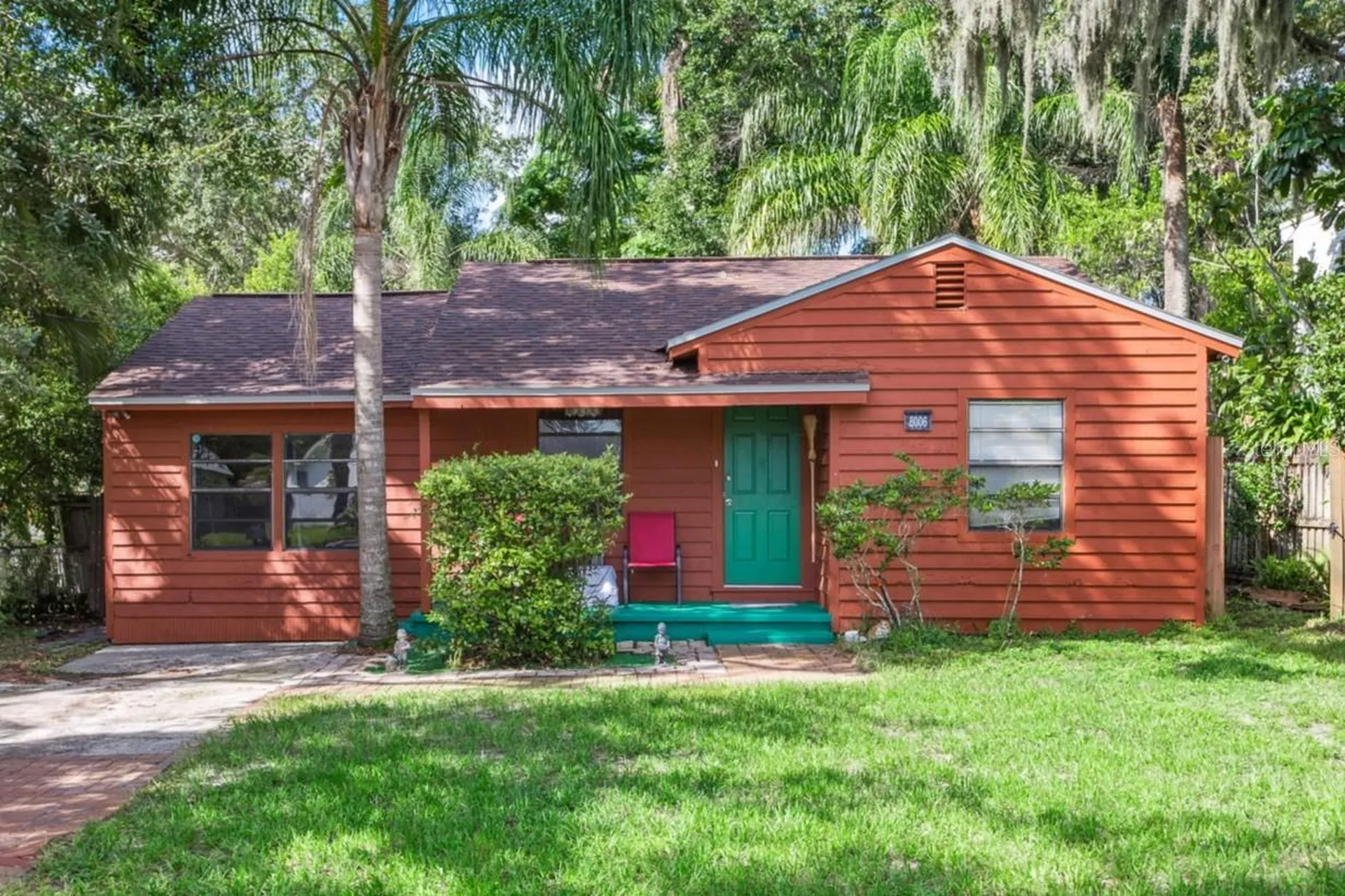 8006 N Temple Place Tampa FL 33617