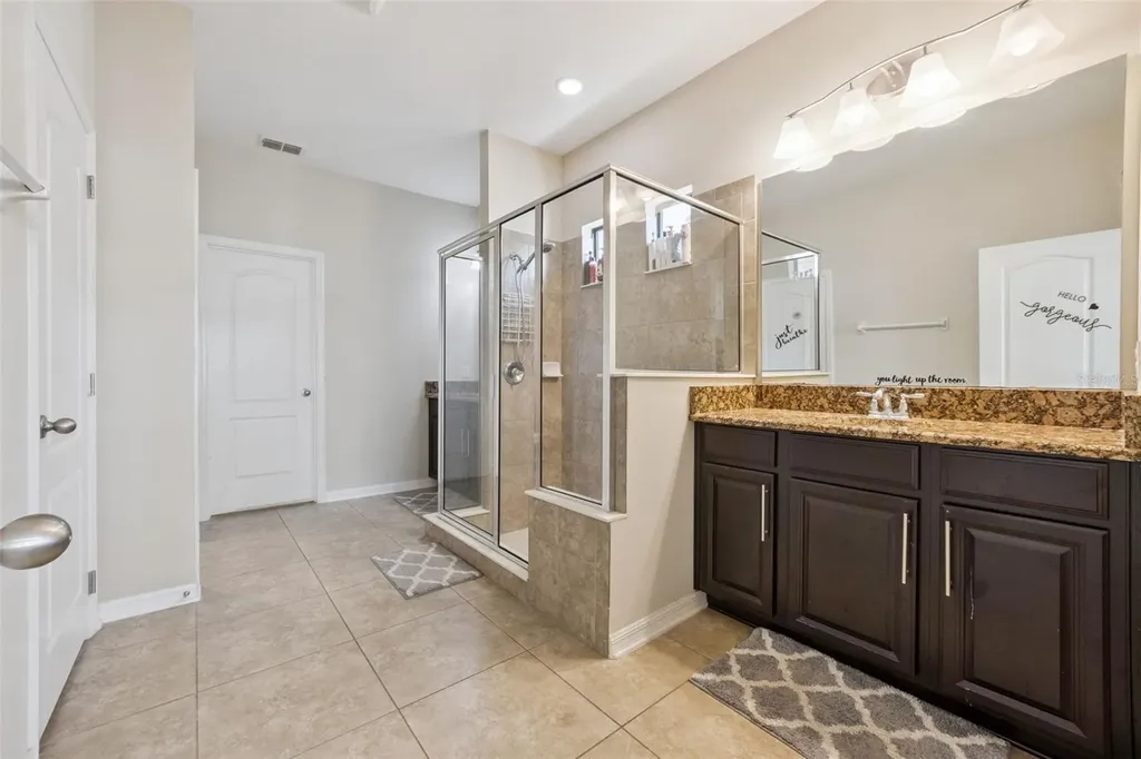 1005 Fountain Coin Loop Orlando FL 32828