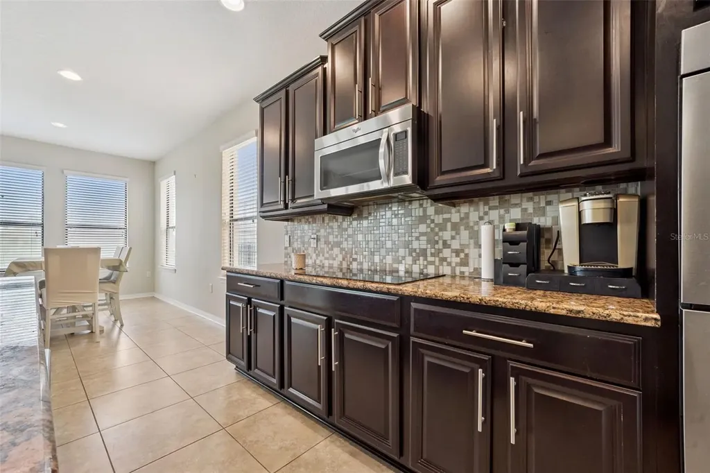 1005 Fountain Coin Loop Orlando FL 32828