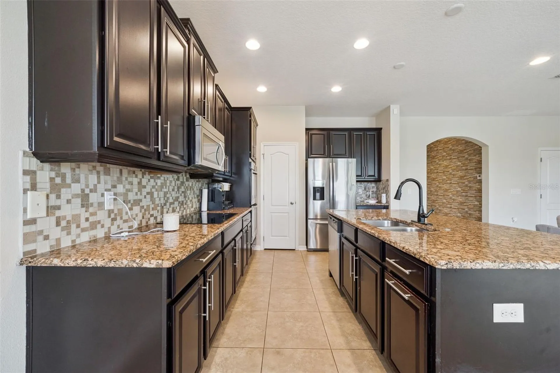 1005 Fountain Coin Loop Orlando FL 32828