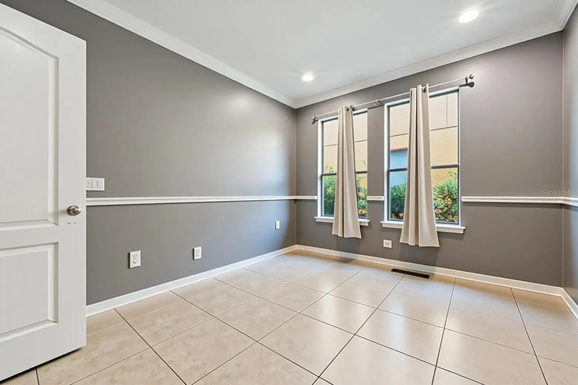 1005 Fountain Coin Loop Orlando FL 32828