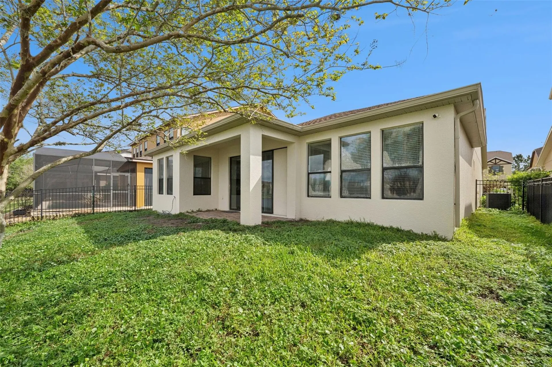 1005 Fountain Coin Loop Orlando FL 32828