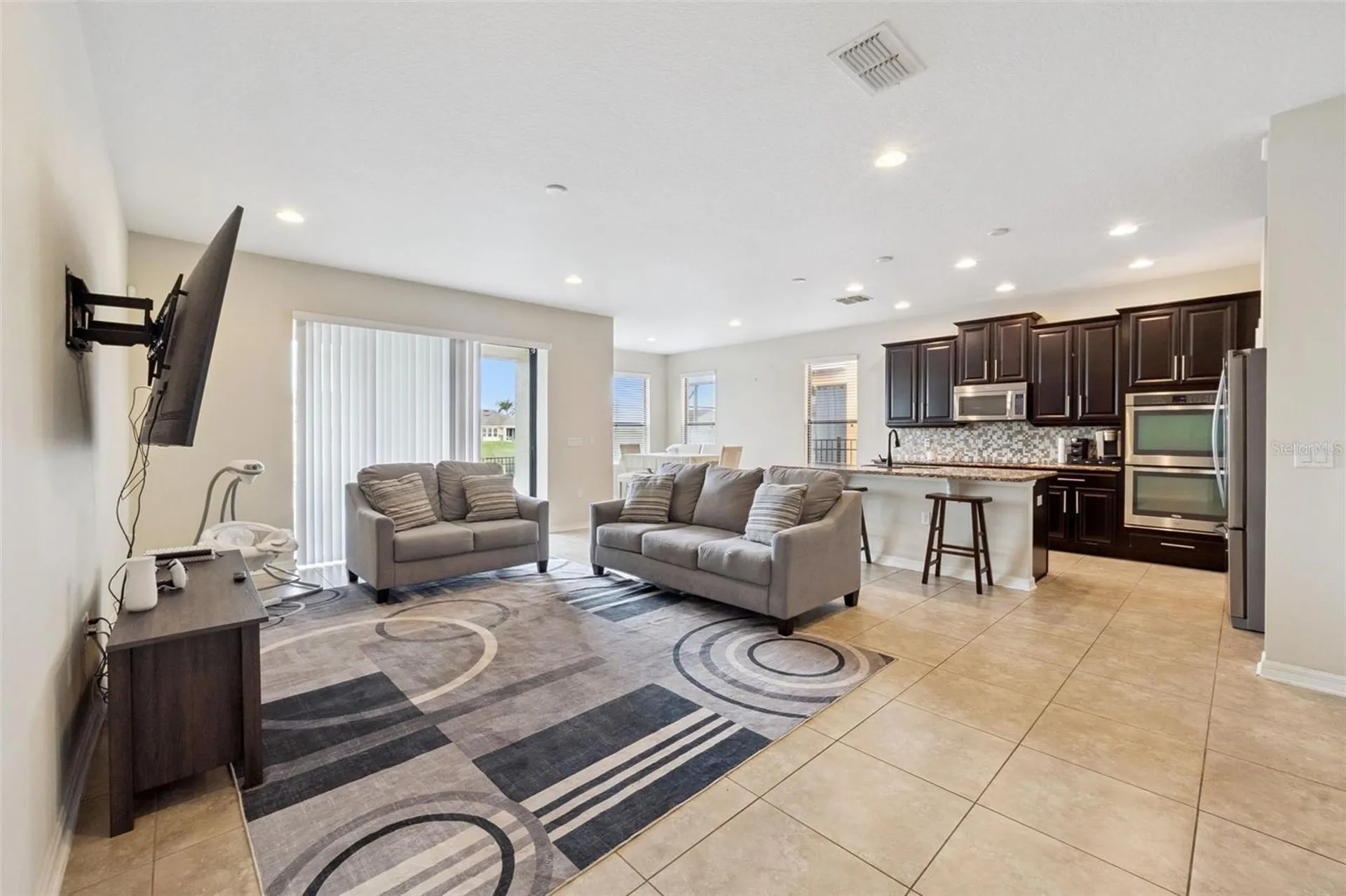 1005 Fountain Coin Loop Orlando FL 32828
