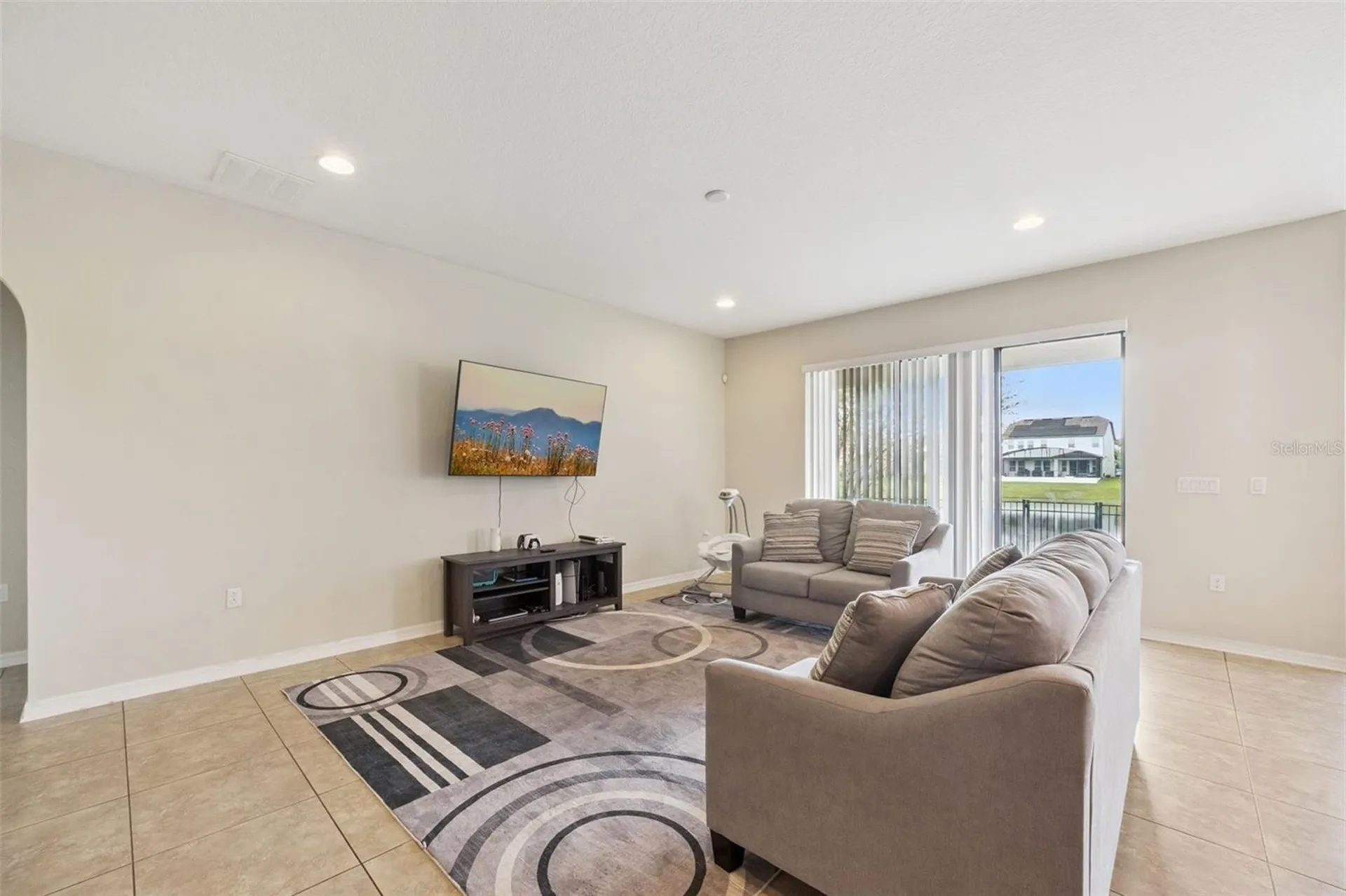 1005 Fountain Coin Loop Orlando FL 32828