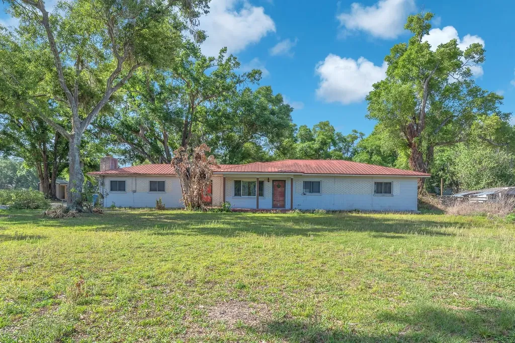 4711 W Sam Allen Road Plant City FL 33565