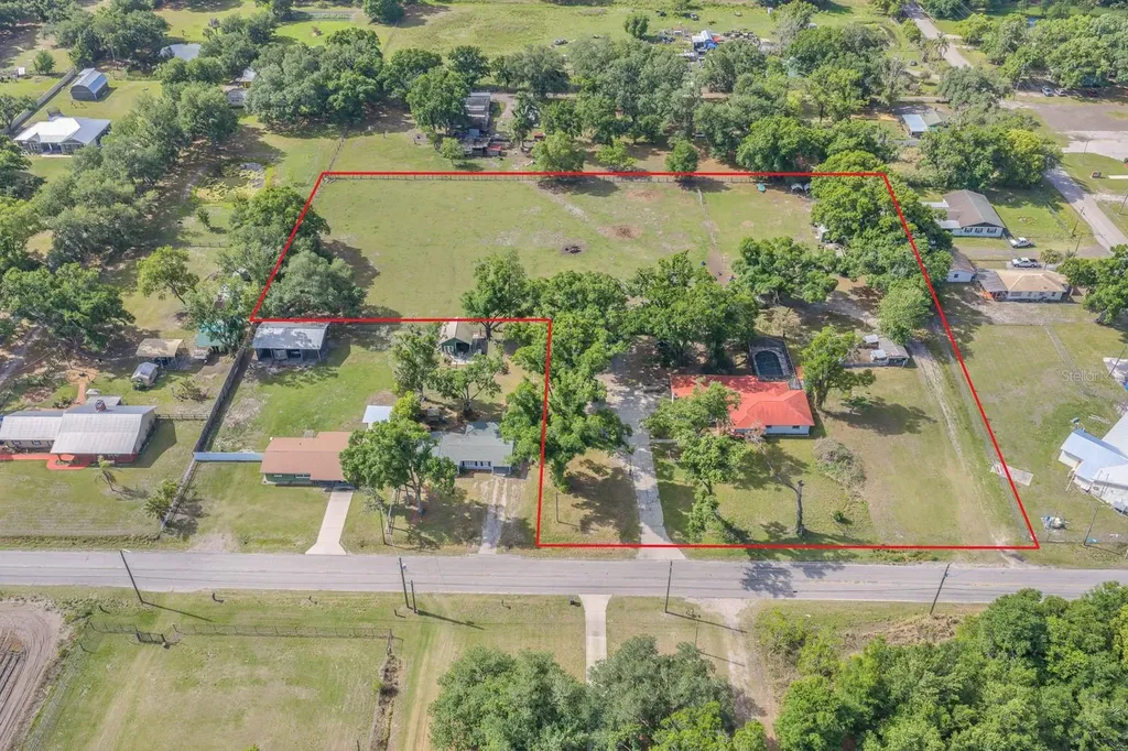 4711 W Sam Allen Road Plant City FL 33565