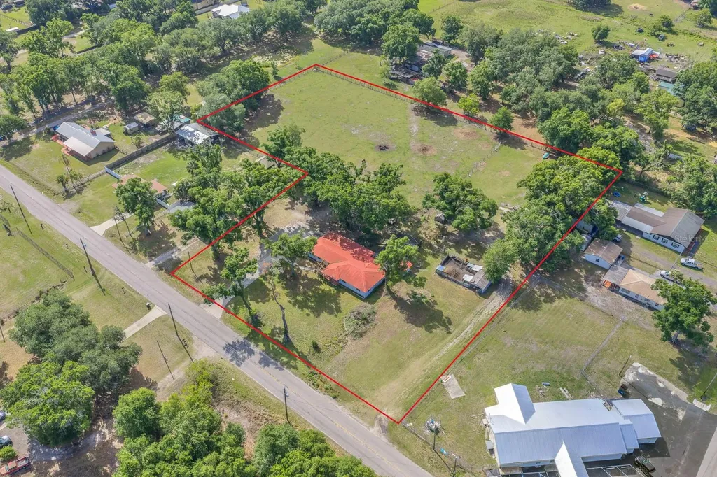 4711 W Sam Allen Road Plant City FL 33565