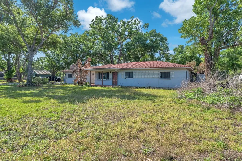 4711 W Sam Allen Road Plant City FL 33565