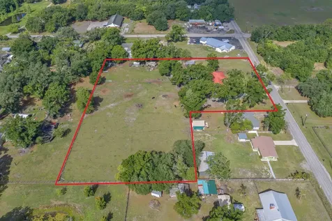 4711 W Sam Allen Road Plant City FL 33565