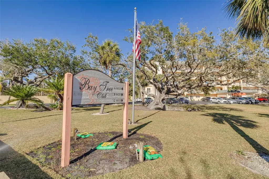 8635 Midnight Pass Road Sarasota FL 34242
