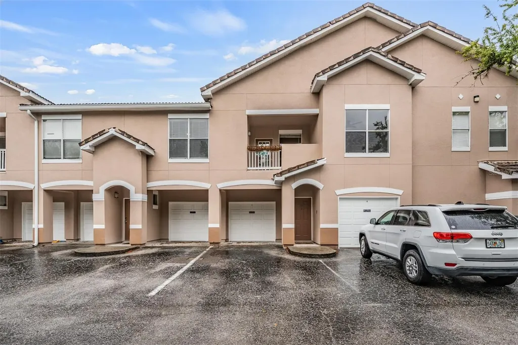 18107 Villa Creek Drive Tampa FL 33647