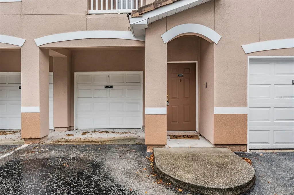 18107 Villa Creek Drive Tampa FL 33647