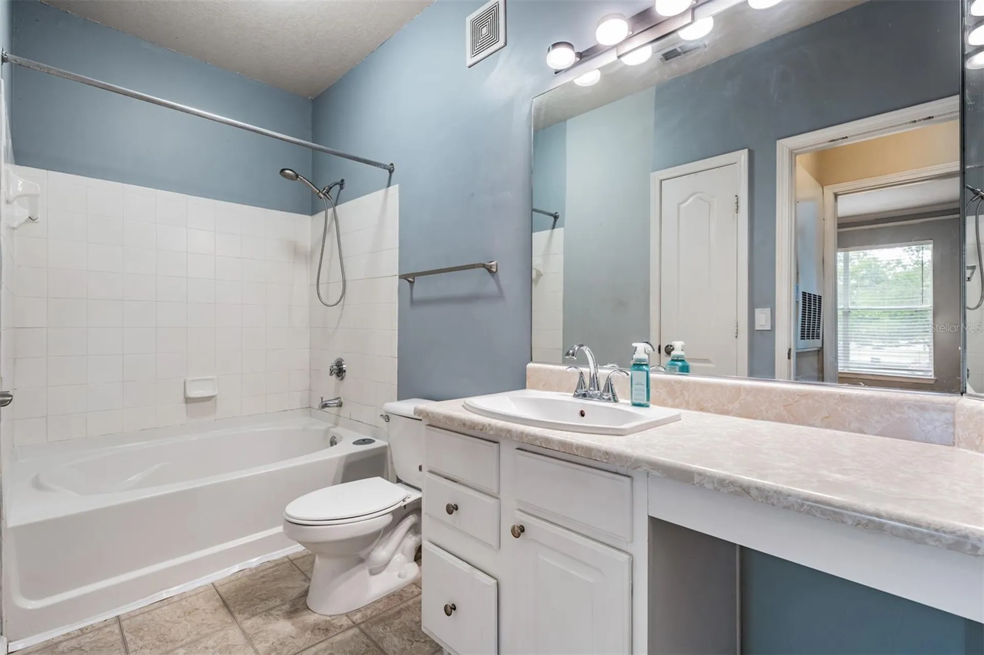 18107 Villa Creek Drive Tampa FL 33647