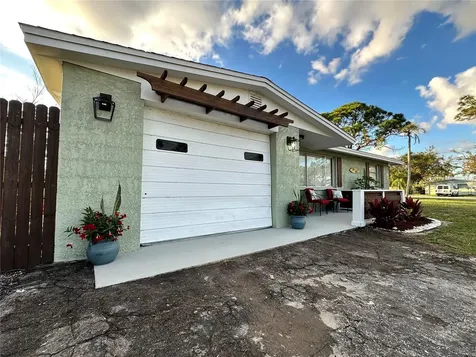50 Euclid Avenue Englewood FL 34223