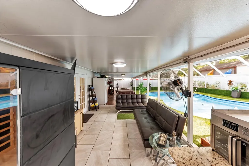 9043 Hickory Circle Tampa FL 33615