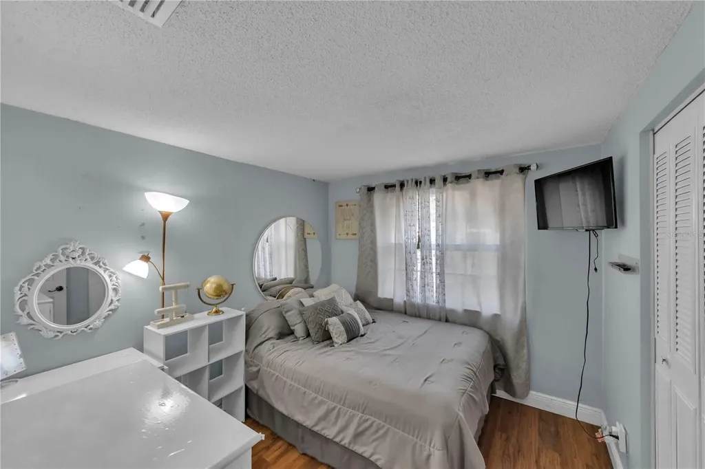 9043 Hickory Circle Tampa FL 33615