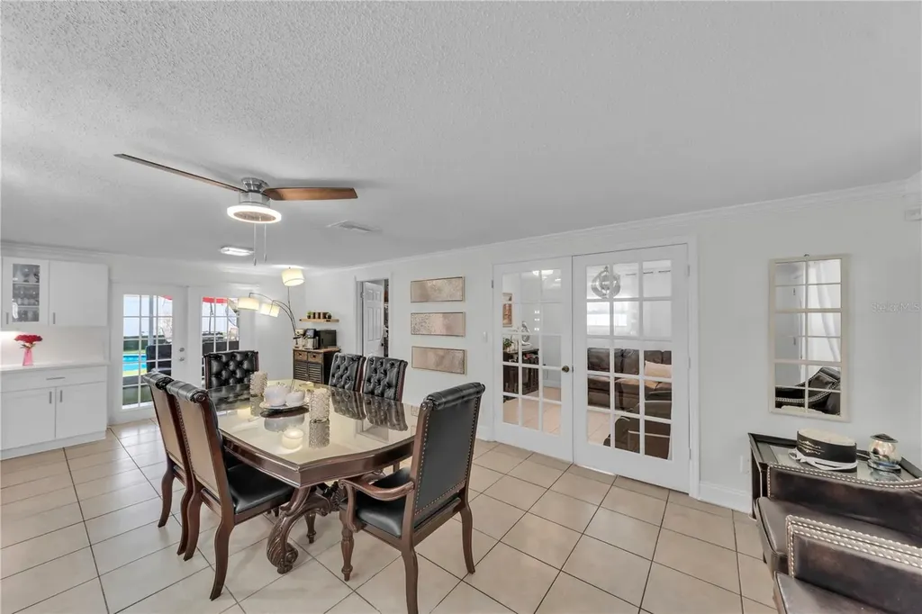 9043 Hickory Circle Tampa FL 33615
