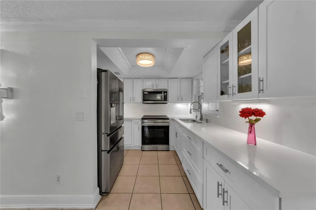 9043 Hickory Circle Tampa FL 33615