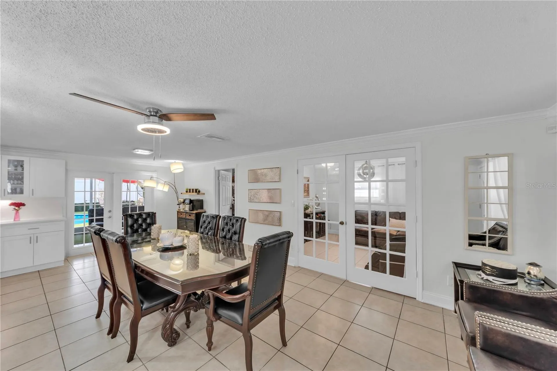 9043 Hickory Circle Tampa FL 33615