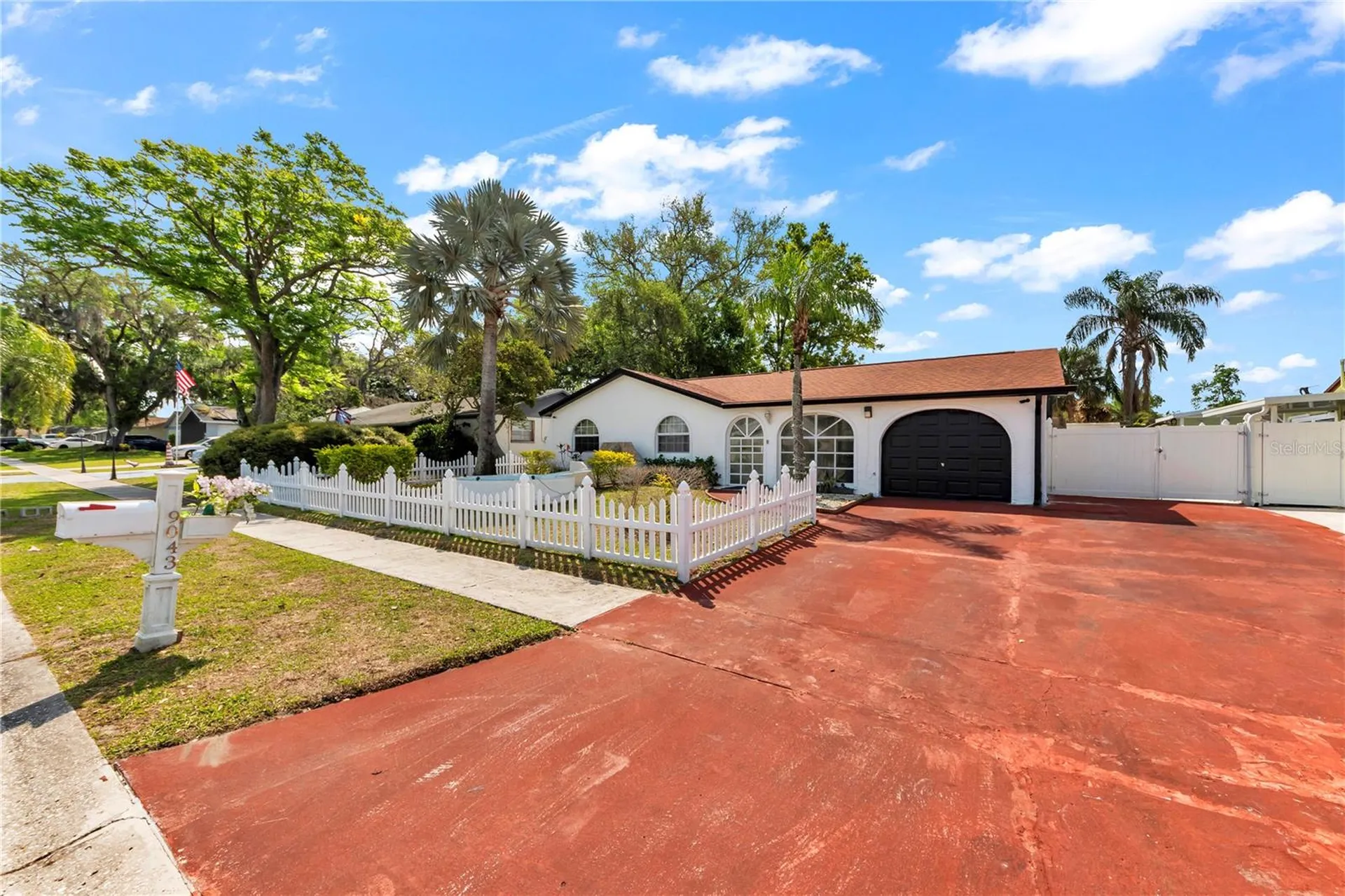9043 Hickory Circle Tampa FL 33615