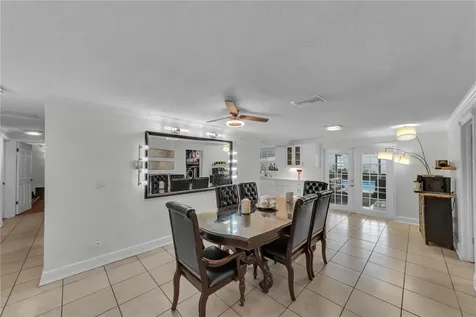 9043 Hickory Circle Tampa FL 33615