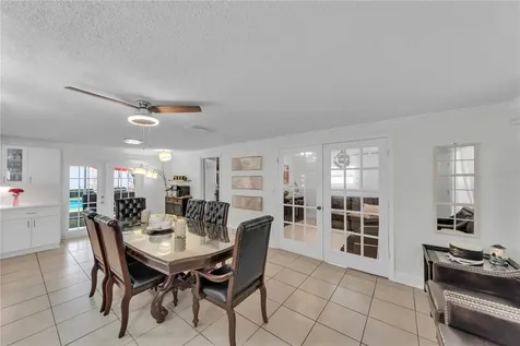 9043 Hickory Circle Tampa FL 33615