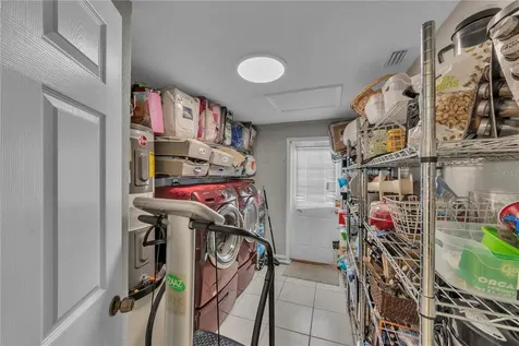 9043 Hickory Circle Tampa FL 33615