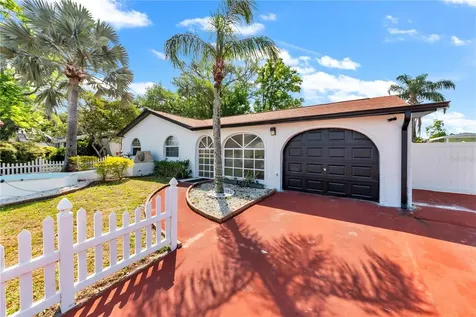 9043 Hickory Circle Tampa FL 33615