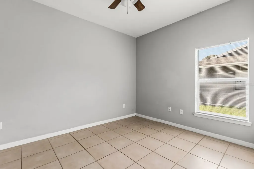 677-679 Royalty Court Kissimmee FL 34758