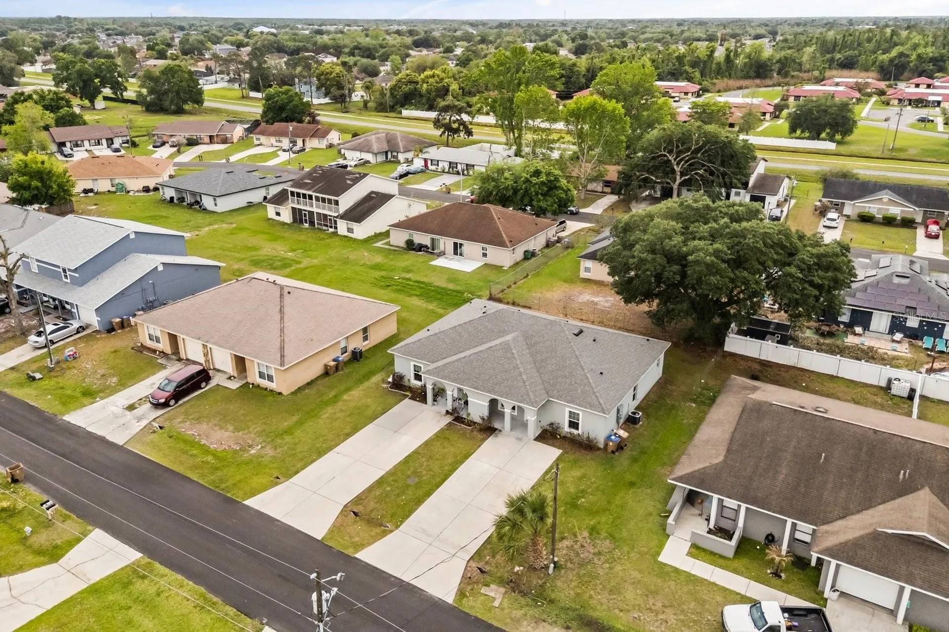 677-679 Royalty Court Kissimmee FL 34758