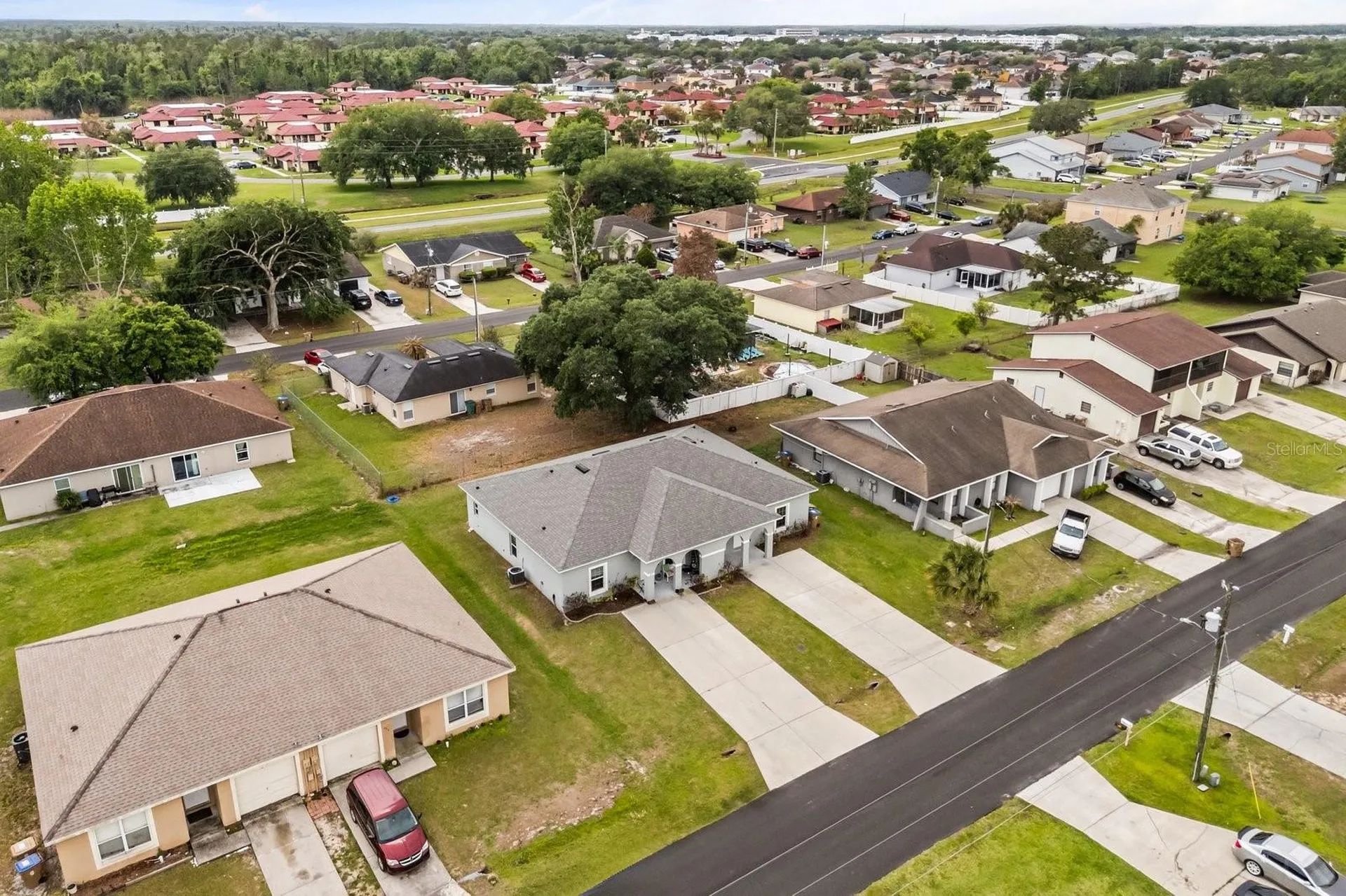 677-679 Royalty Court Kissimmee FL 34758