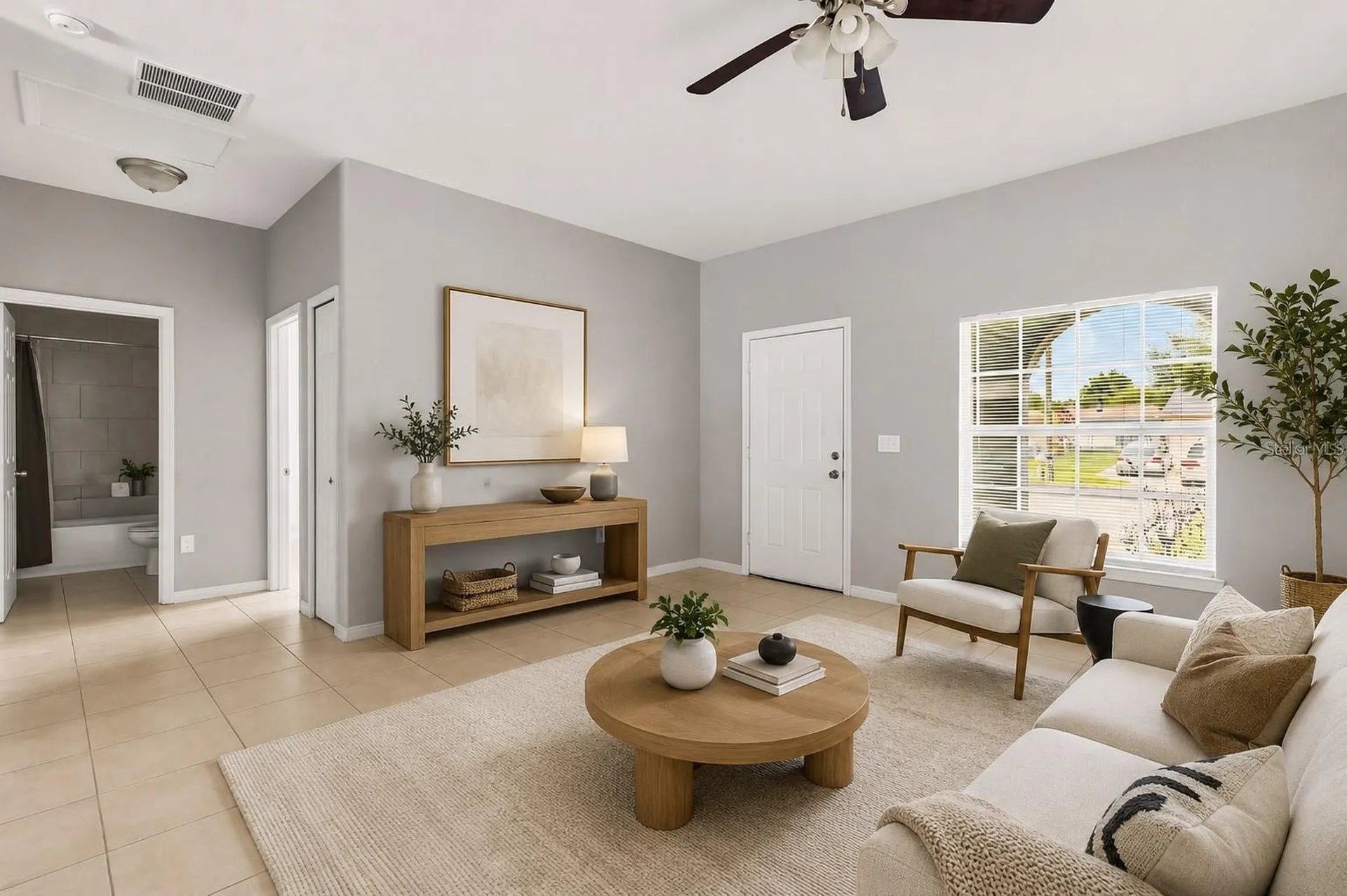 677-679 Royalty Court Kissimmee FL 34758