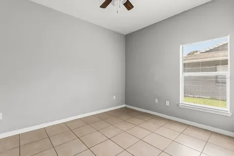677-679 Royalty Court Kissimmee FL 34758