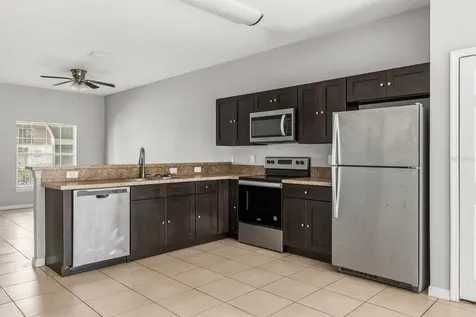 677-679 Royalty Court Kissimmee FL 34758