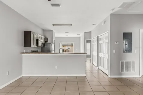 677-679 Royalty Court Kissimmee FL 34758