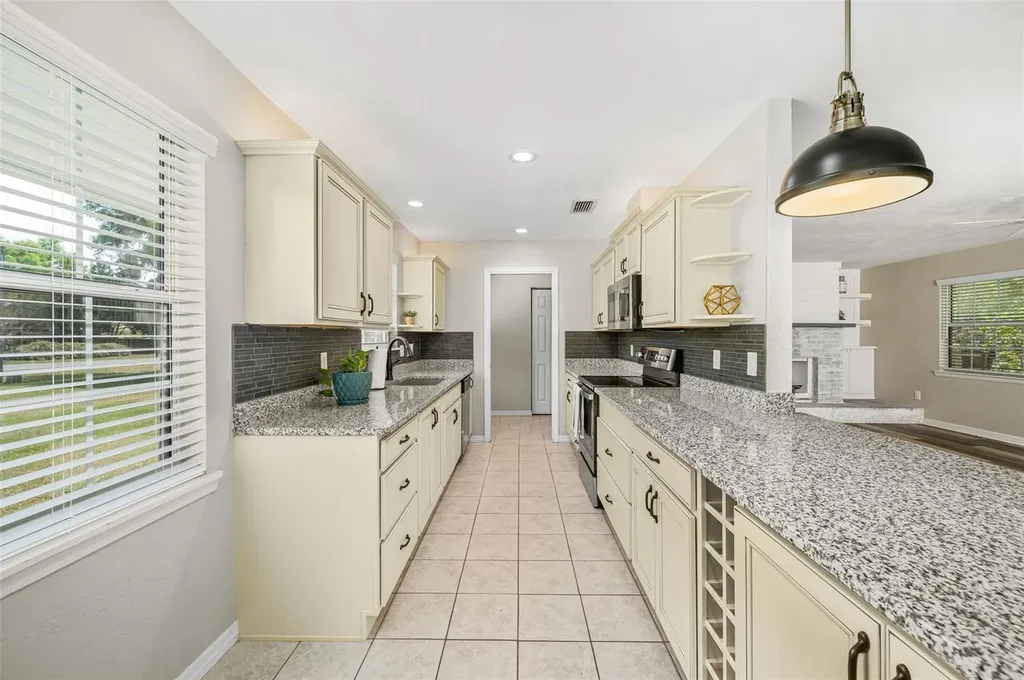 6820 SW 78th Street Gainesville FL 32608