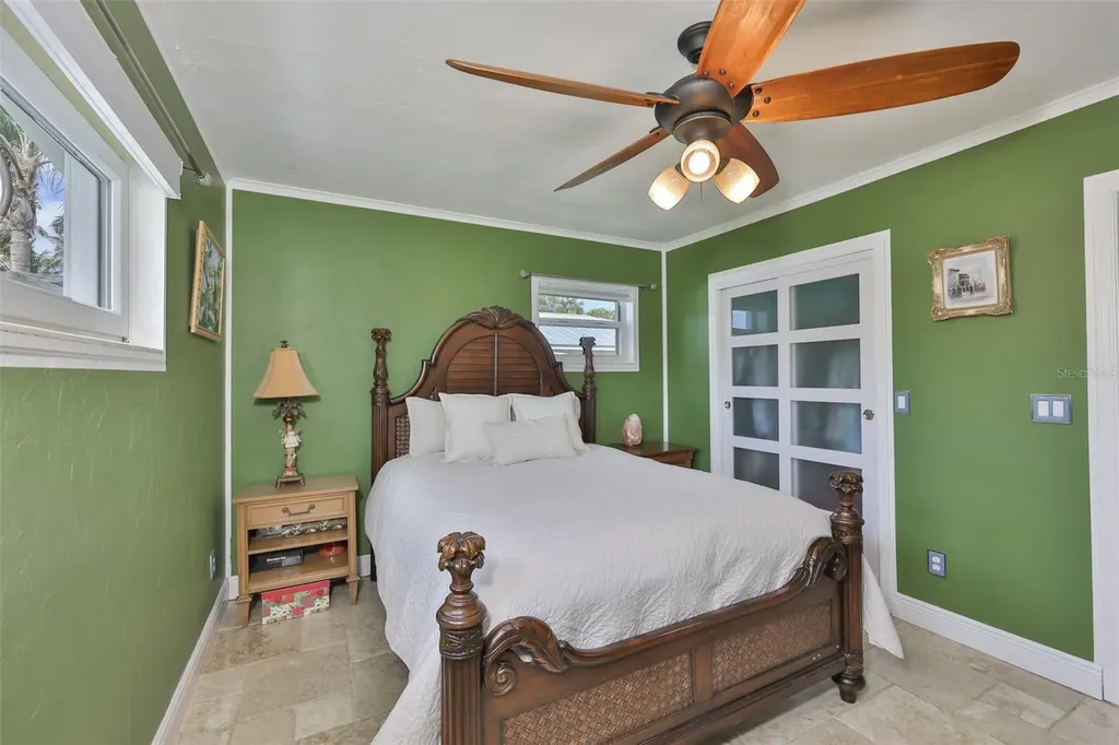 6907 9th Avenue NW Bradenton FL 34209