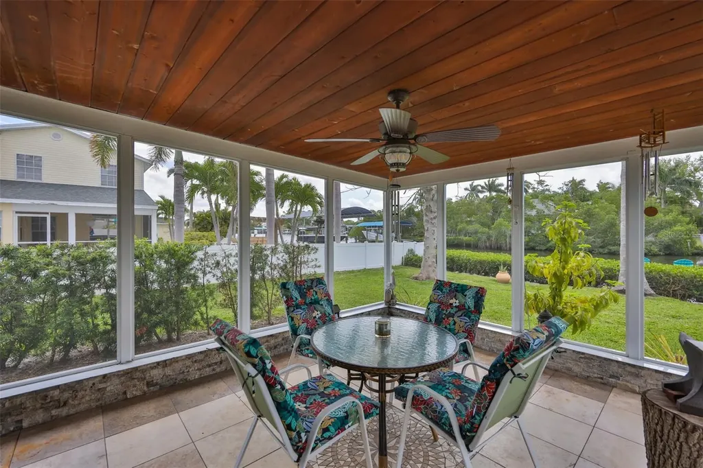 6907 9th Avenue NW Bradenton FL 34209